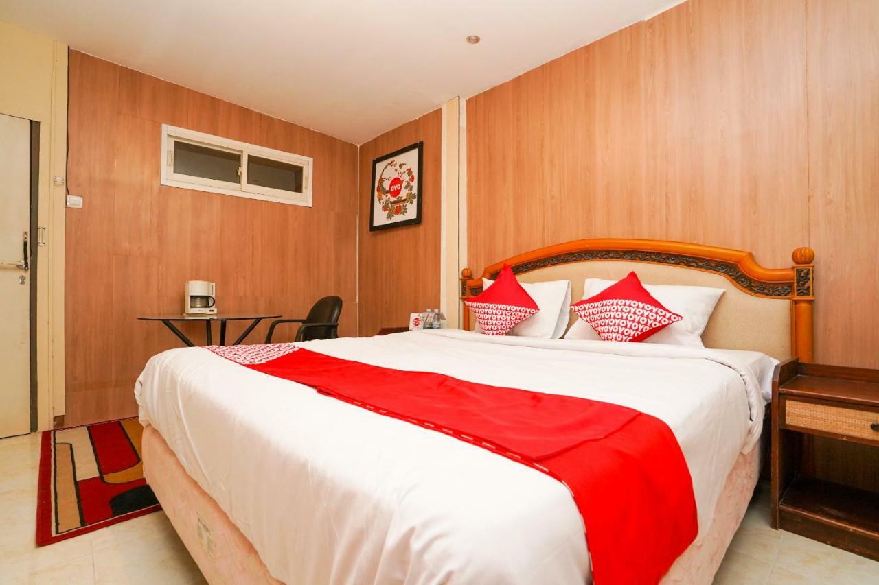 โอโย 710 นาโอมี เฮอริเทจ Hotel สุราบายา ภายนอก รูปภาพ